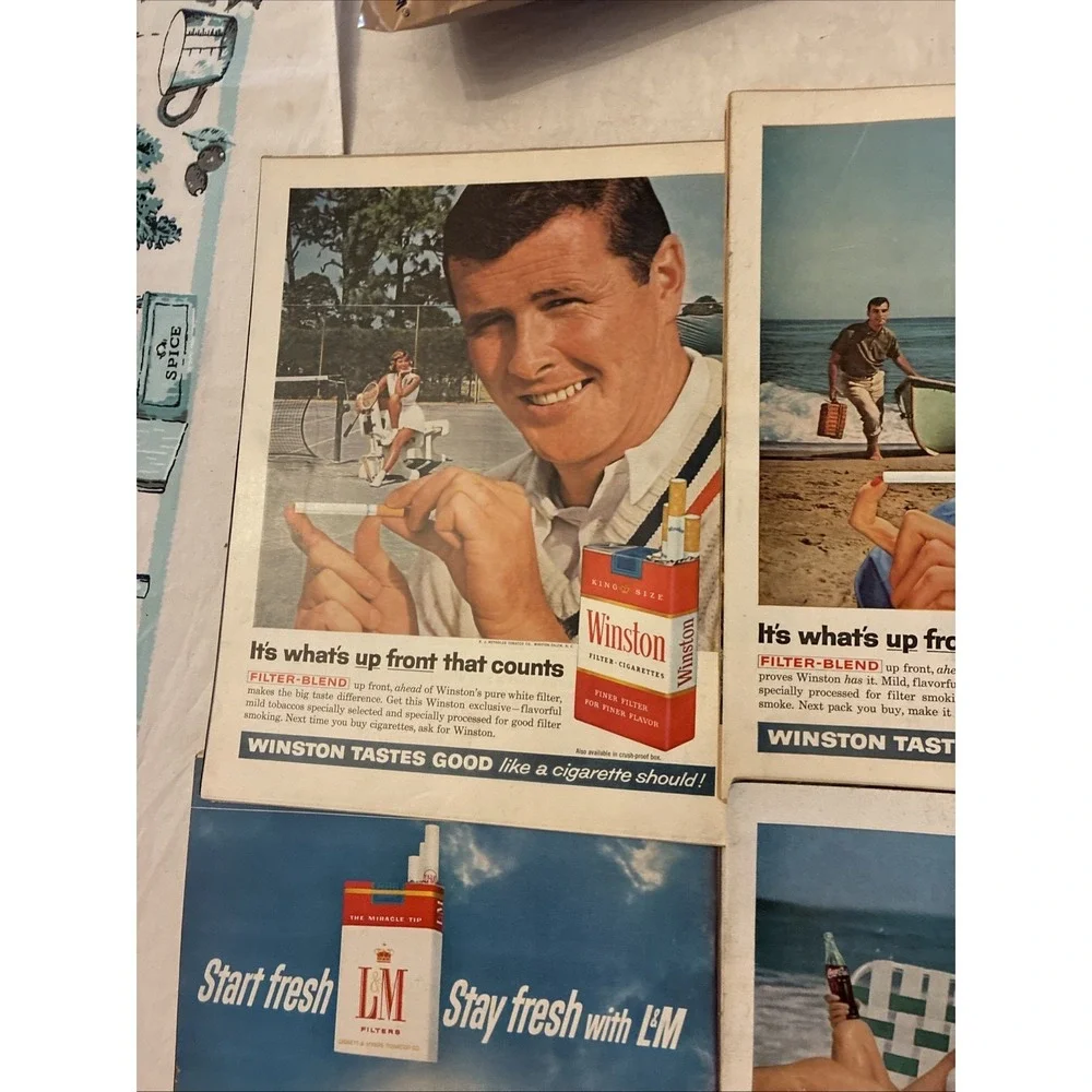 lot of 4 1961 life magazine Kennedy, Jackie, Berlin, Loren